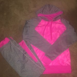 Active Wear - image 1